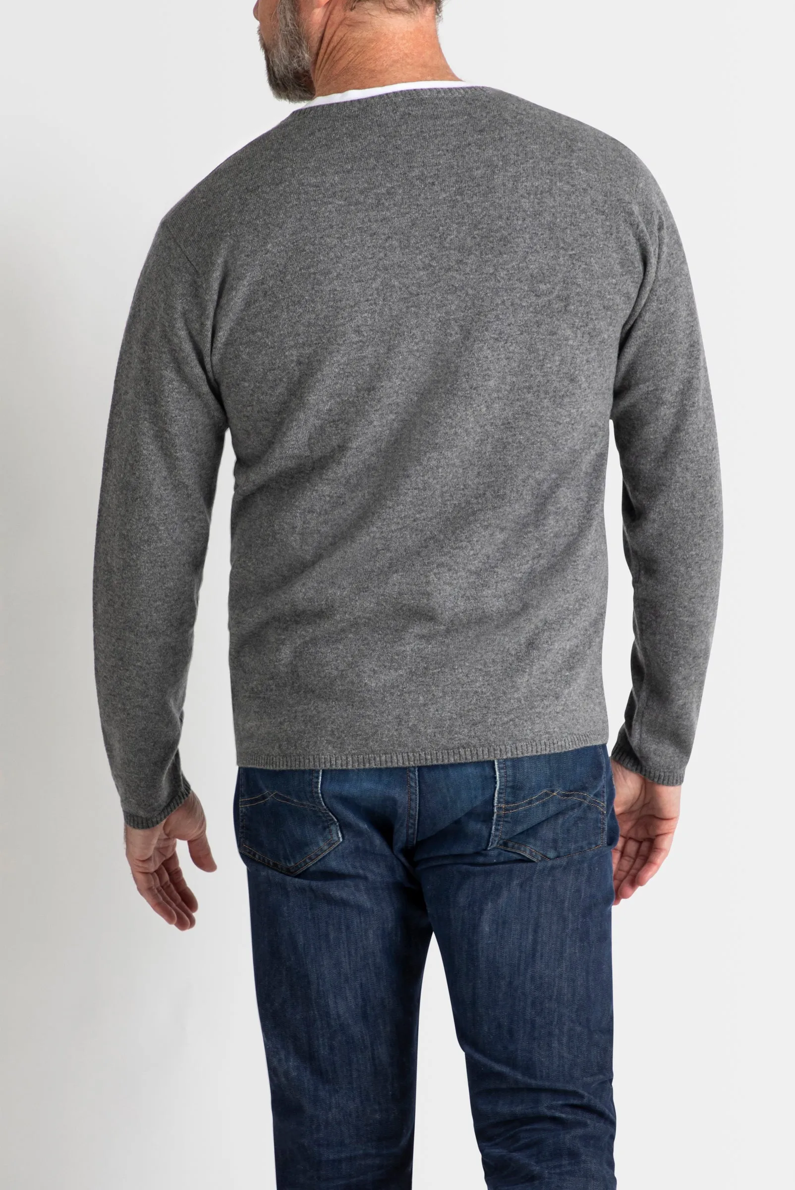 Cashmere Mens V-Neck in Charcoal Marle