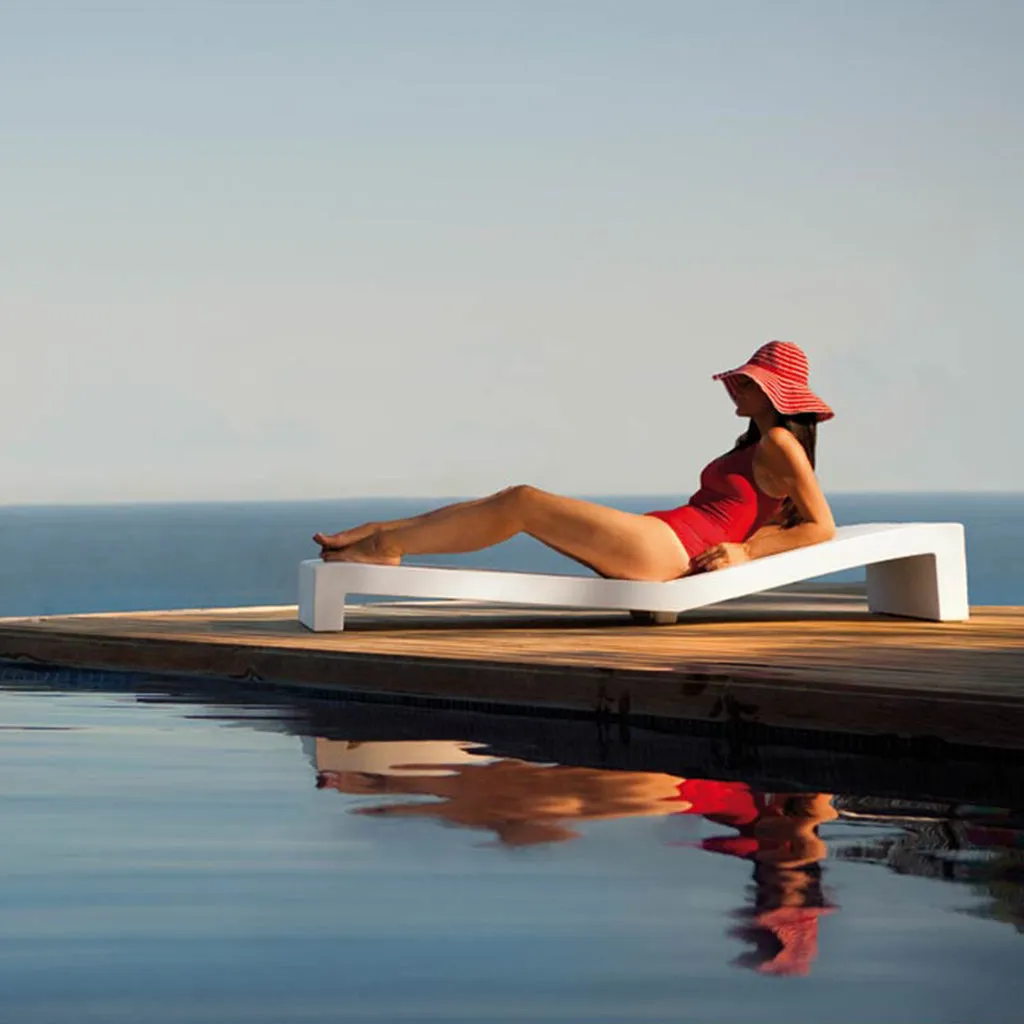 Jut Sun Chaise - Modern Pool Lounge Chair