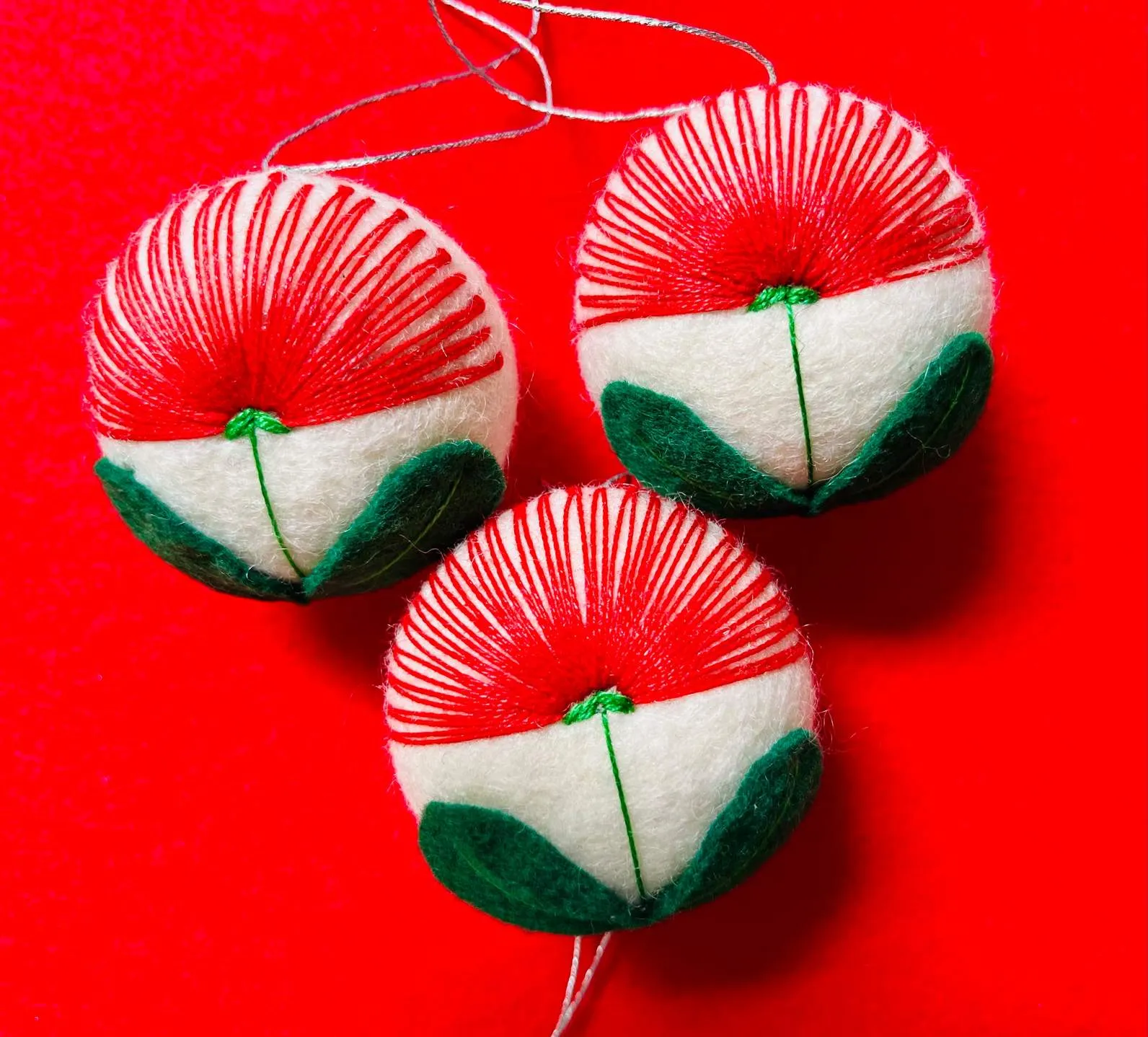 Pohutukawa Felt Bauble 5cm